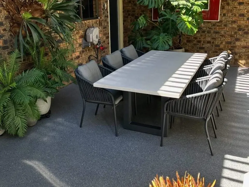 Outdoor Patio in Hyper Flake Basalt on Pipeline Grey