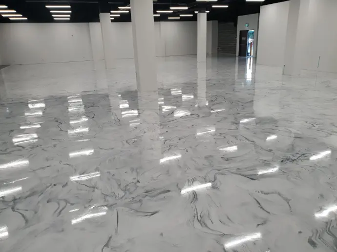 Showroom with Swirl Coat in White and Black