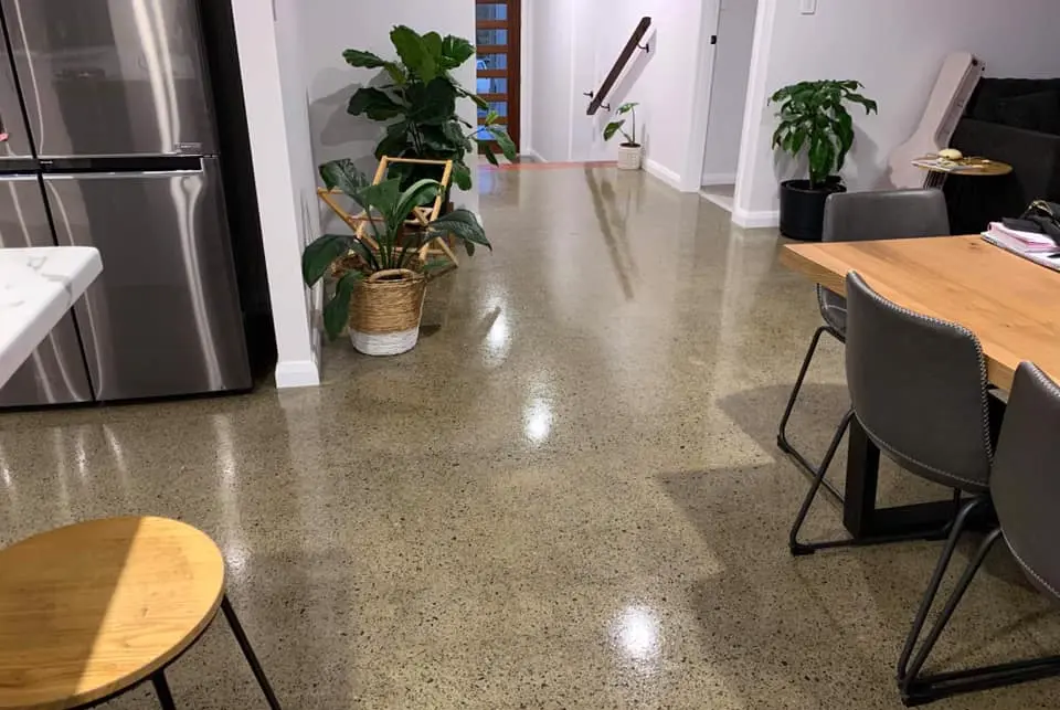 Dining Room in Cut & Coat